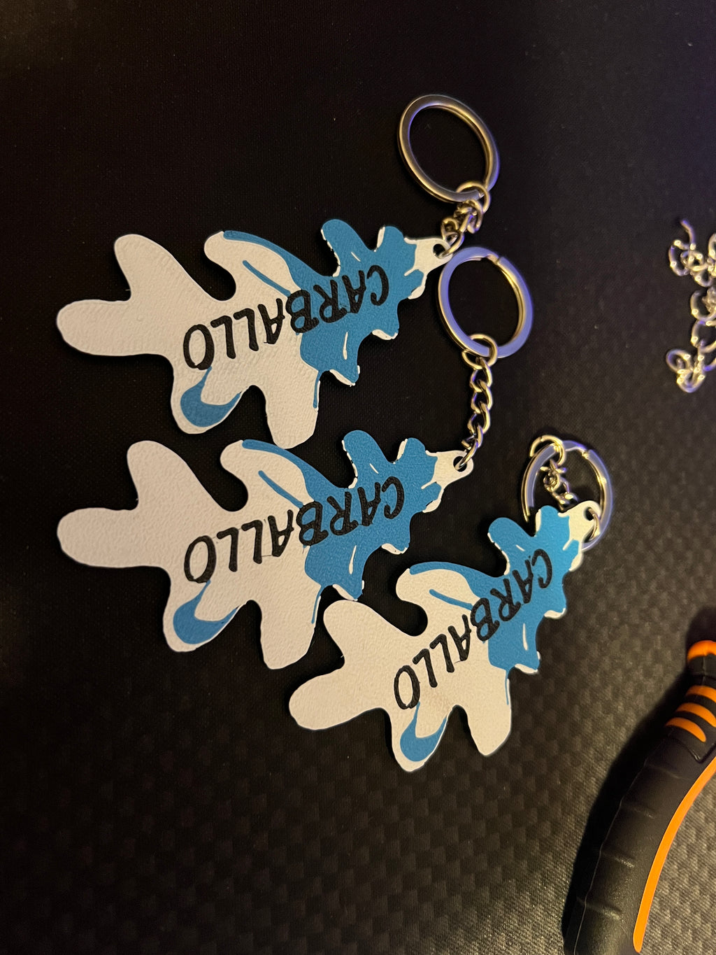 Llaveros y Pines Personalizados 3D | Detalles Únicos para Eventos y Particulares